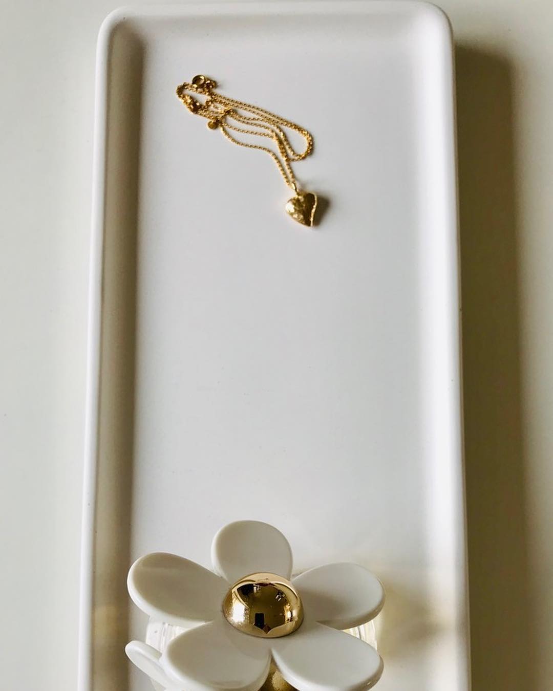 LIKEconcrete KARIN - Bakke i beton medium - Grå