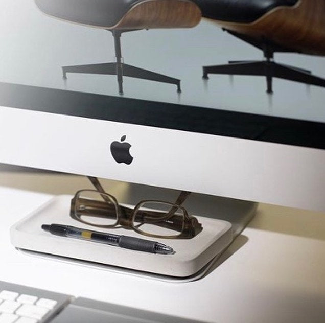 LIKEconcrete KARIN - Bakke i beton small - Grå