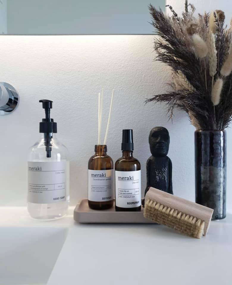 LIKEconcrete KARIN - Bakke i beton small - Grå