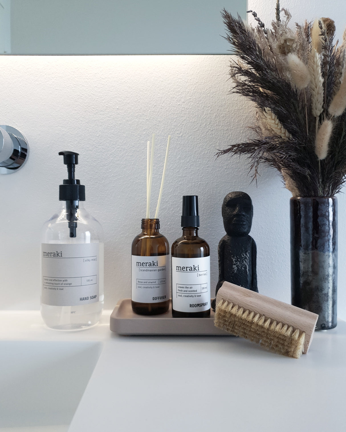 LIKEconcrete KARIN - Bakke i beton small - Grå