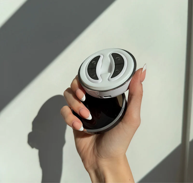 EyeSkin – Øjenlysterapi & Massage “Subcutis”